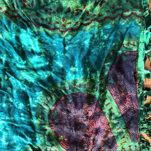 Turquoise tapestry - Picture 2 of 7